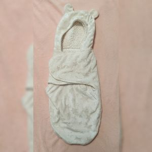 5/$25 Super soft gender neutral white swaddle